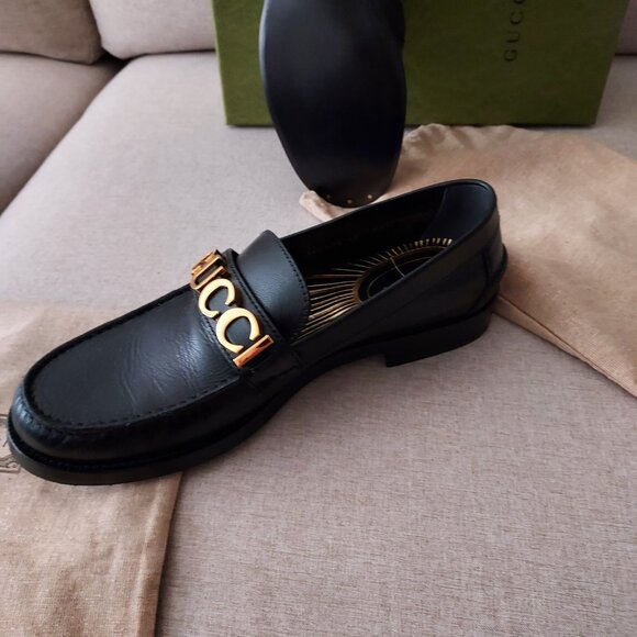 BRAND NEW ,Never Worn , Gucci Cara Leather Logo Loafers - Picture 5 of 6
